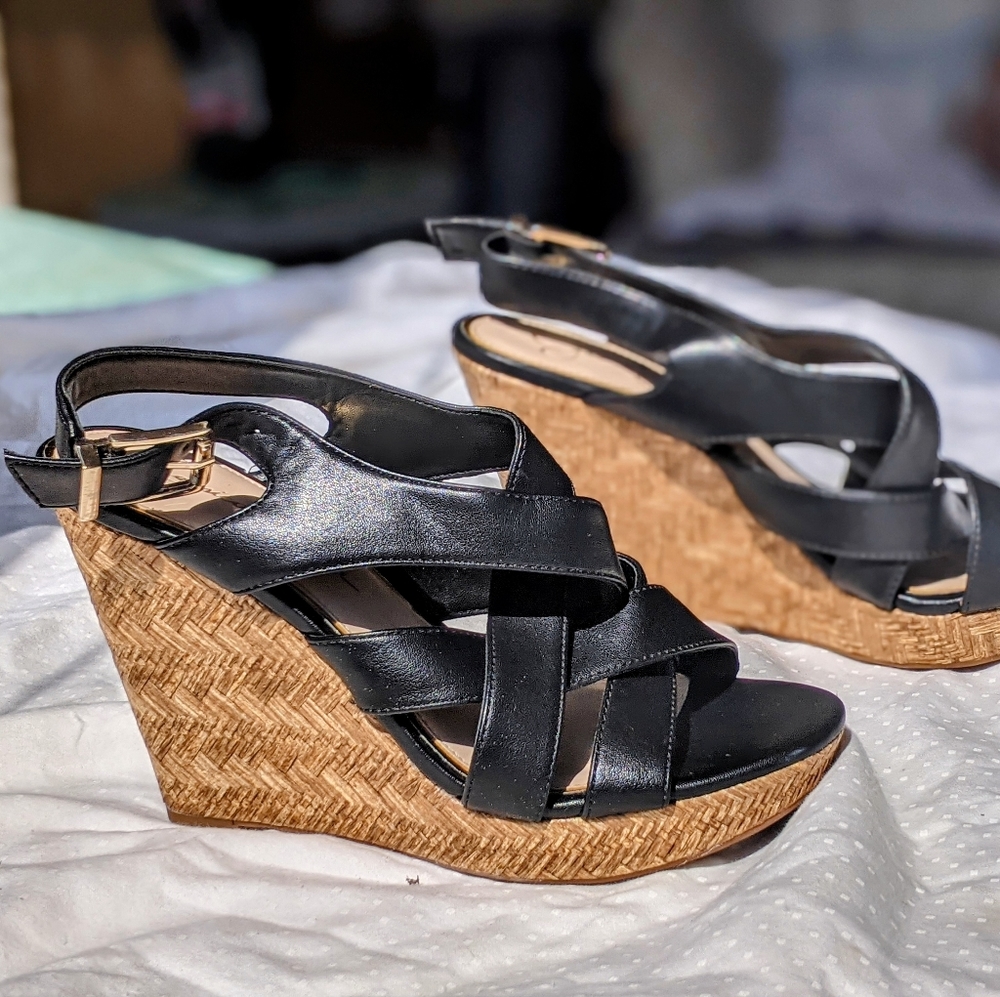 Black 4-in Sandal with Woven Platform Wedge